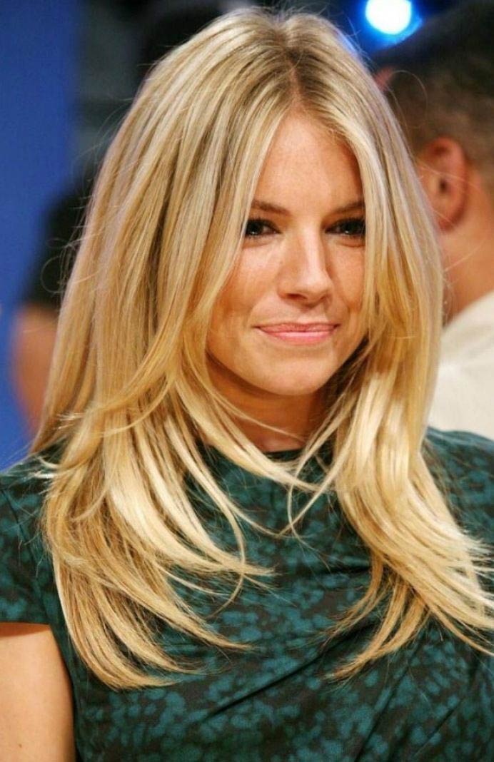 Face-Framing Layers Hair